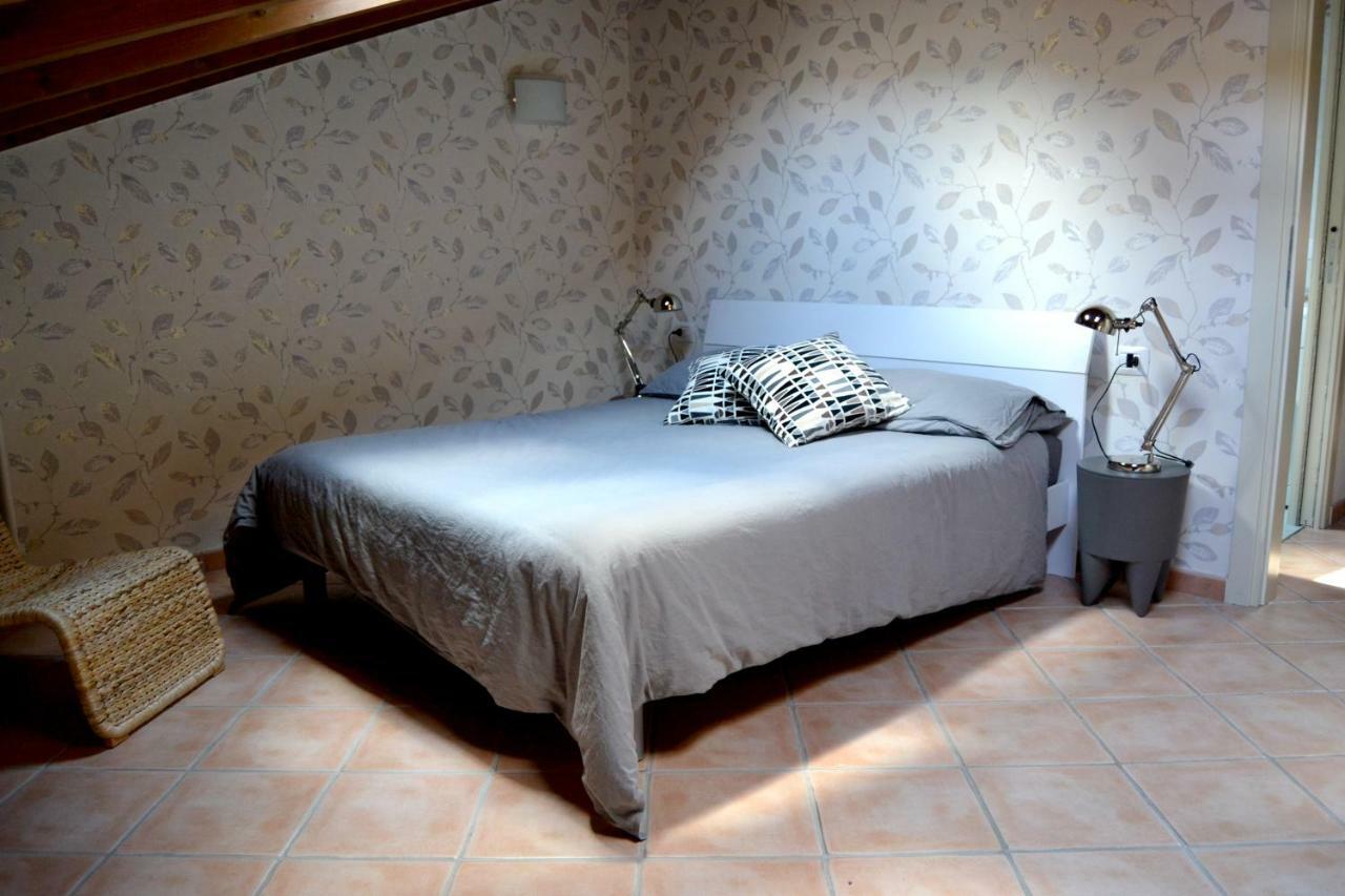 Apartamento Downtown In Parma Exterior foto