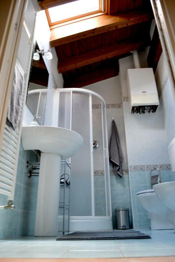 Apartamento Downtown In Parma Exterior foto